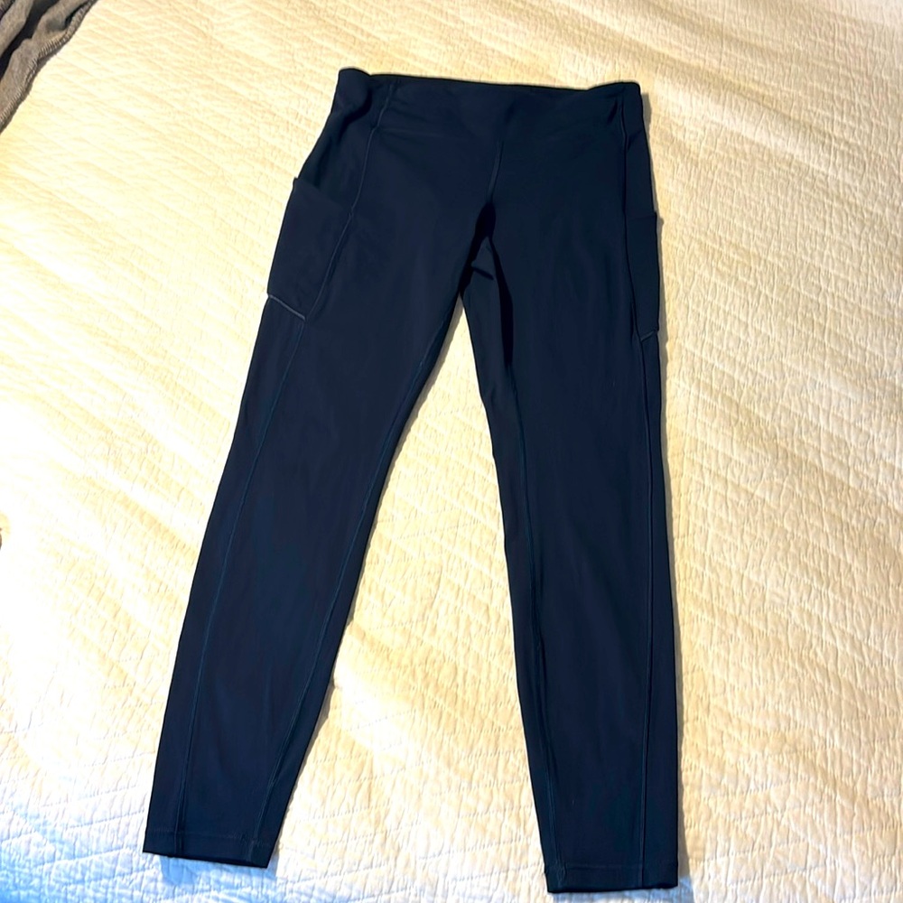 Lululemon navy ankle length leggings